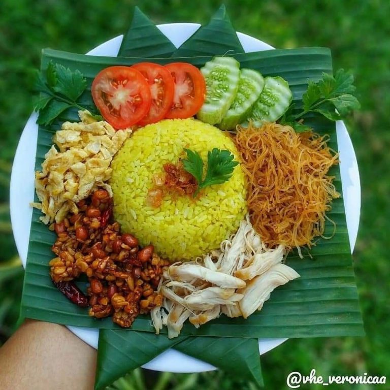 Kenapa Nasi Kuning Sering Jadi Pilihan Aman Mengungkap Rahasia Kelezatan Dan Keserbagunaannya