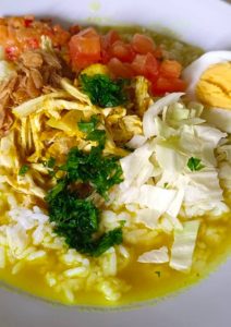Kenapa Soto Ayam Selalu Jadi Favorit Banyak Orang Mengungkap Rahasia Kelezatan Abadi Kuliner Nusantara